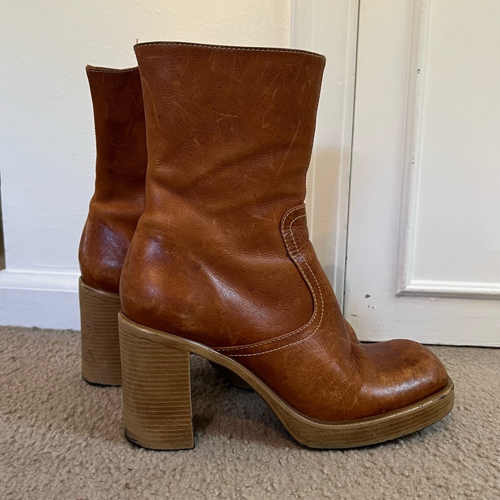 Vintage Steve Madden chunky booties